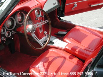 Corvette photo of ProTeam Classic Corvette